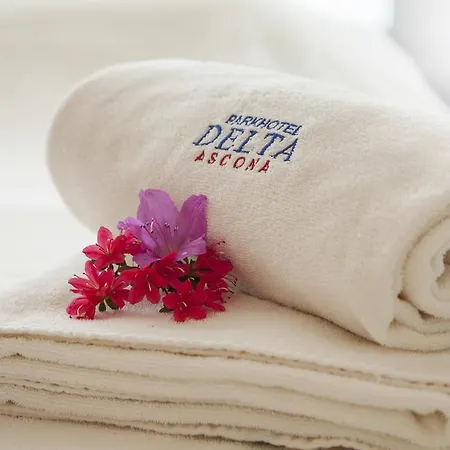 Delta House 4*