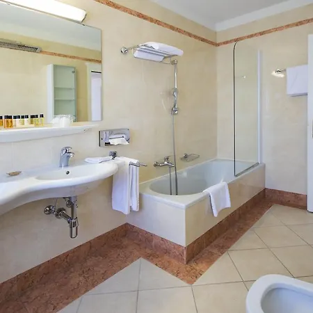 Delta House Hotel