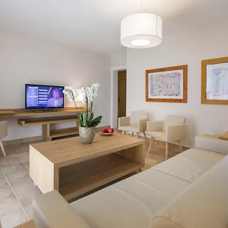 Delta House Hotel